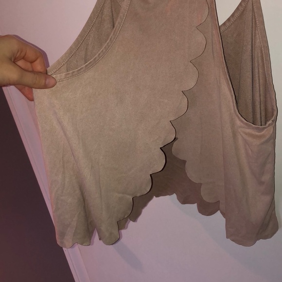 Tan Tank - Picture 3 of 3